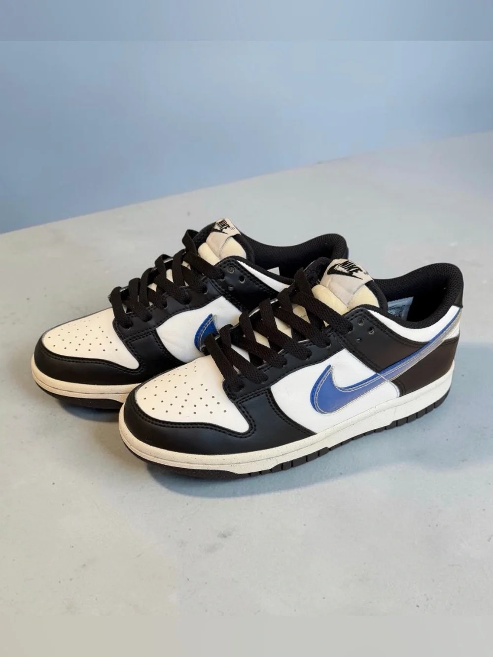 Nike Dunk Low GS Hyper Royal Blue Sneakers - Youth (Size: 5Y Grade School)